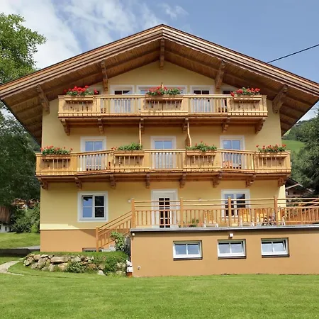 - Haus Sieberer アパート